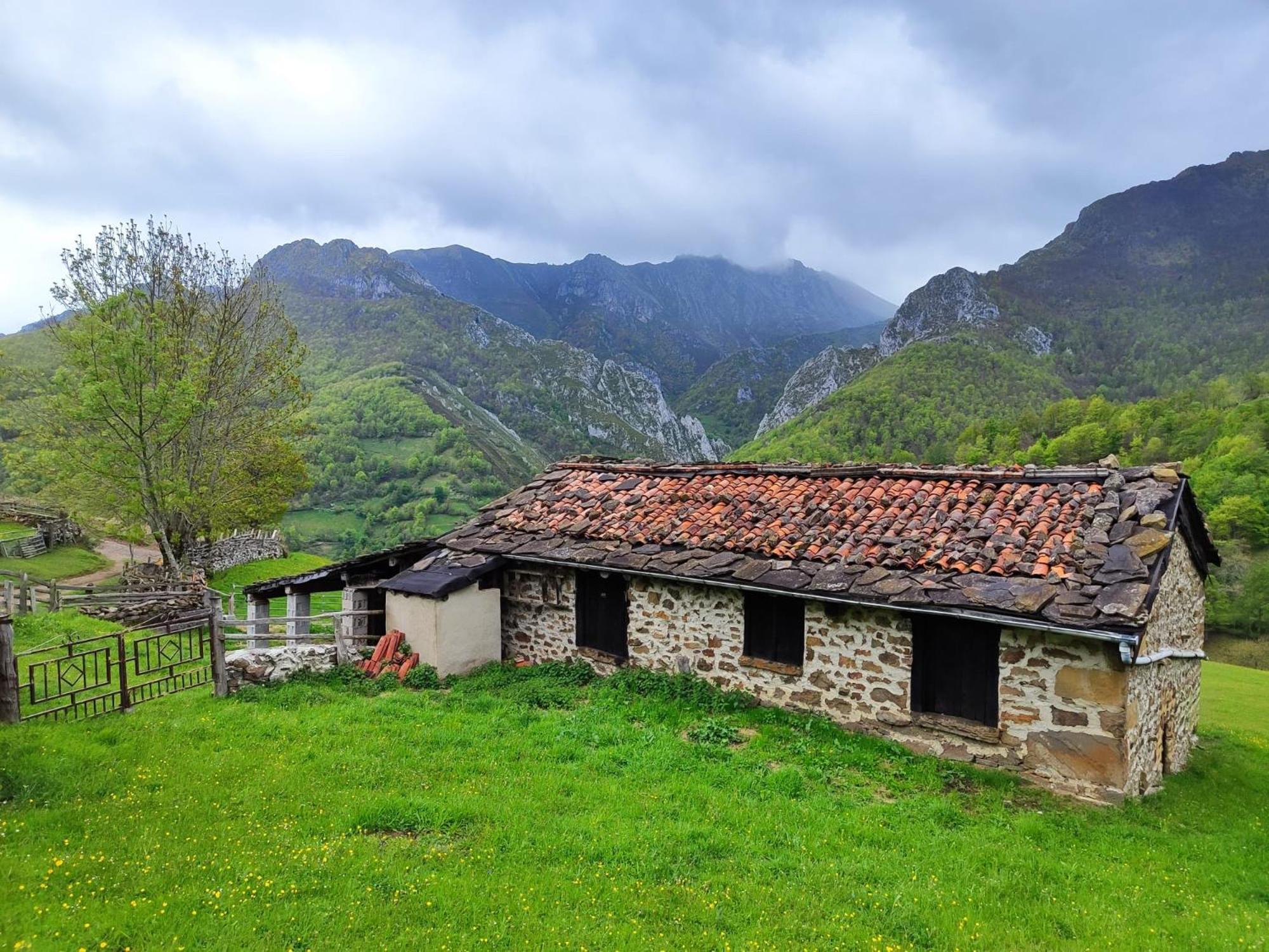 Villa El Corral De Baxo à Felechosa Extérieur photo